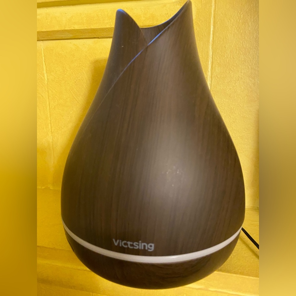 Victsing Essential Oil Diffuser - wood look